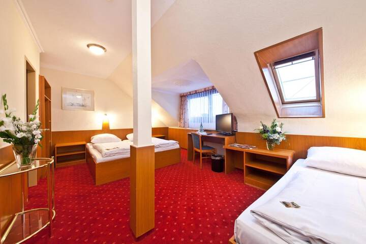 Room 20 of 39