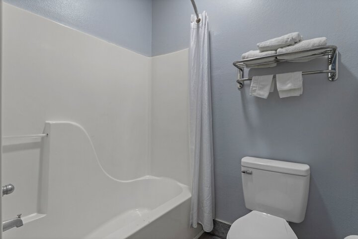 Room 18 of 26