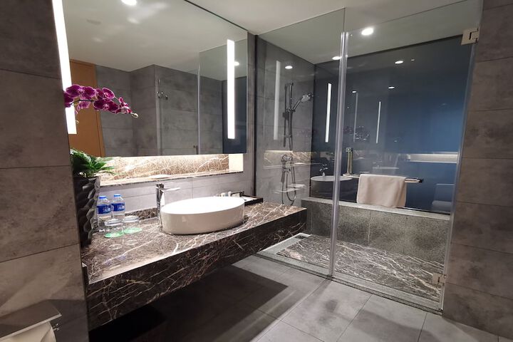 Clean Restrooms