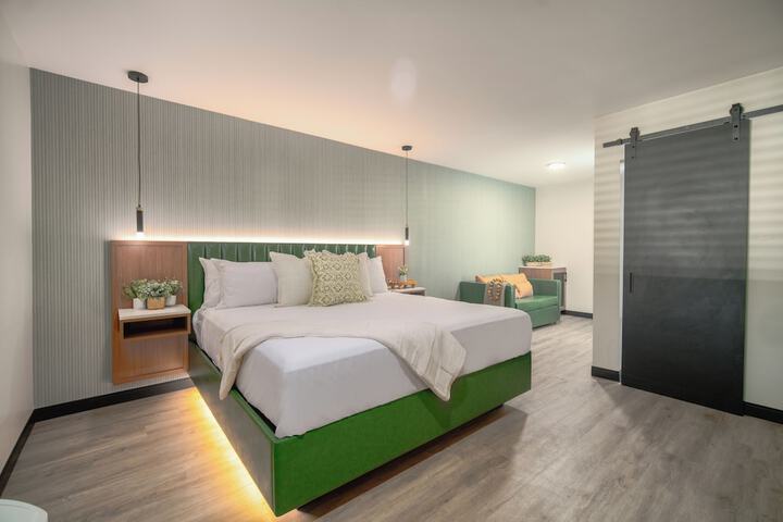 Room 9 of 29