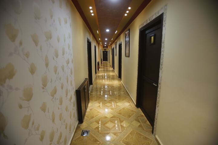 Ballroom/Hall 25 of 26