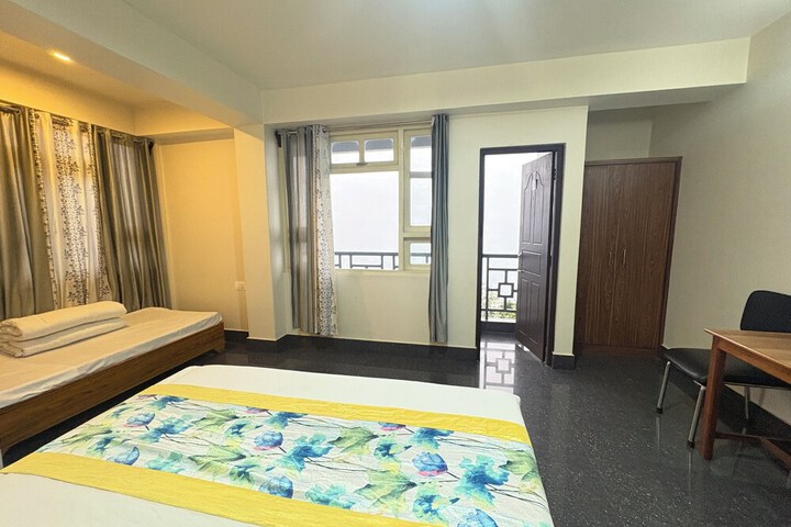 Room 20 of 48