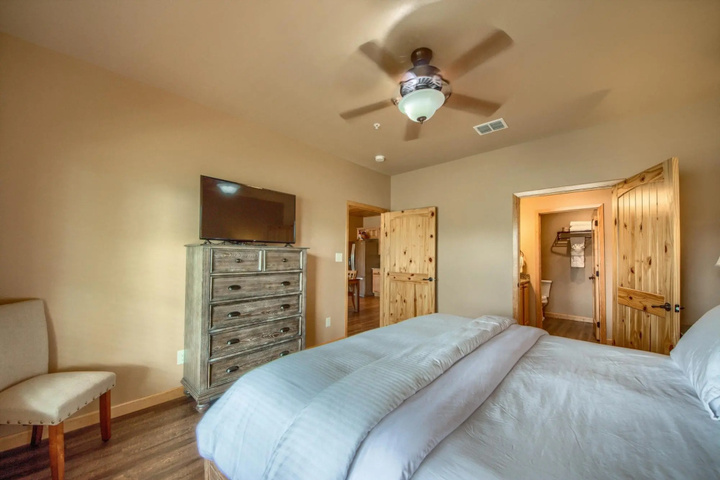 Room 3 of 17