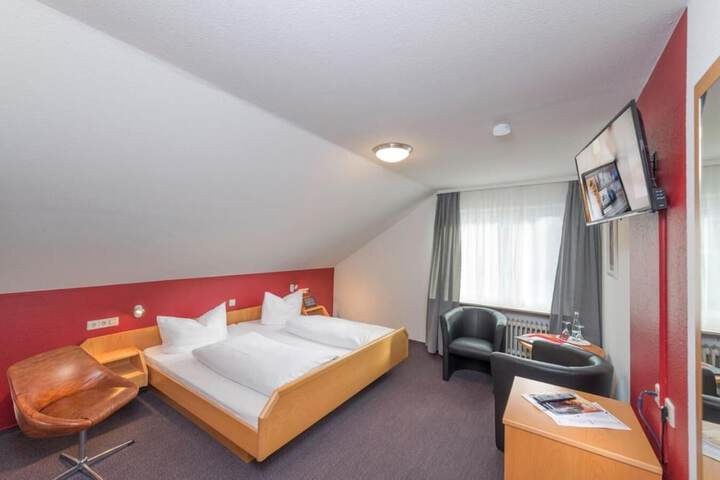 Room 5 of 46