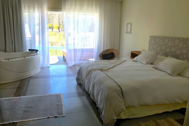 Room 17 of 105