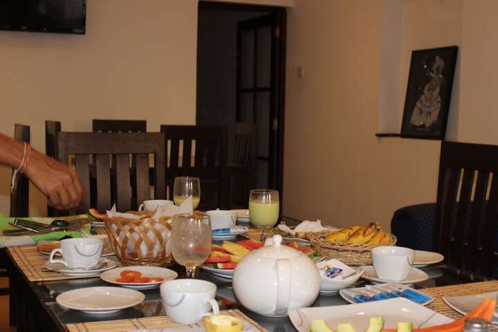 Breakfast/Coffee Service 22 of 33