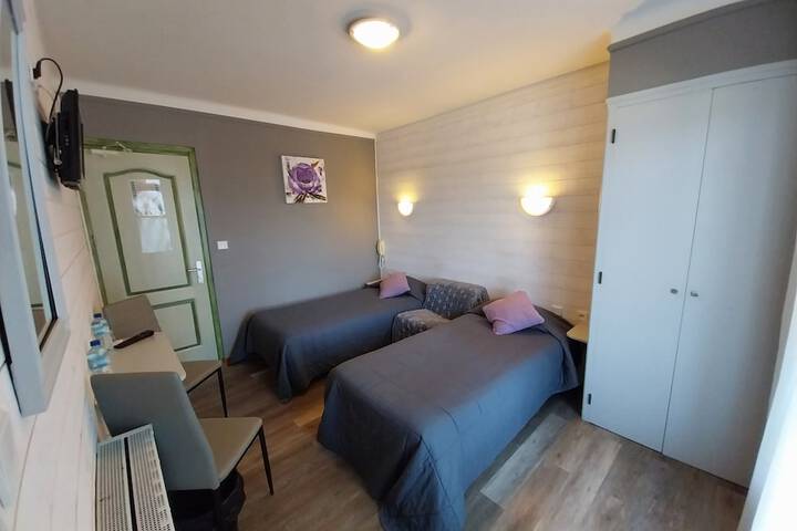 Room 5 of 47