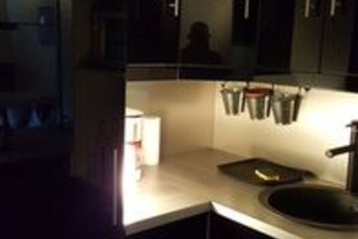 Room 12 of 18