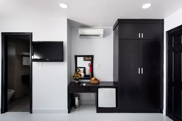 Room 12 of 113