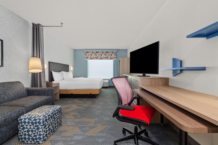 Room 10 of 43