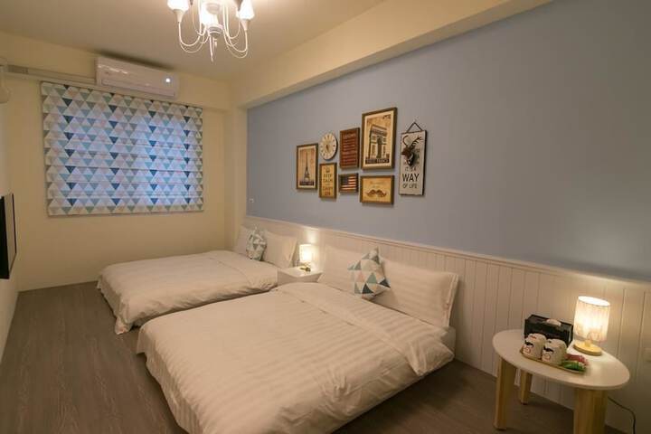 Room 8 of 8