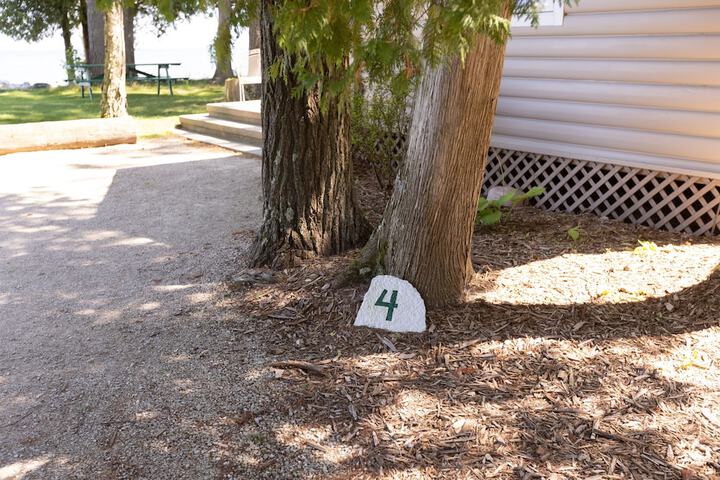 Room 122 of 220