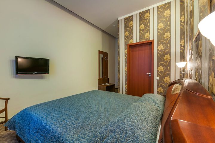 Room 16 of 57