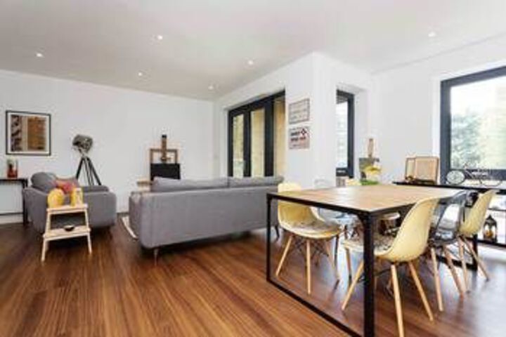 Room 14 of 20