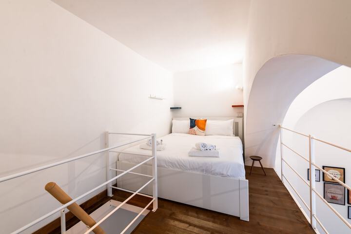Room 21 of 26