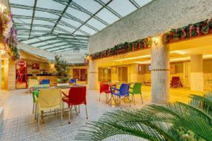 Hotel Suite Photo