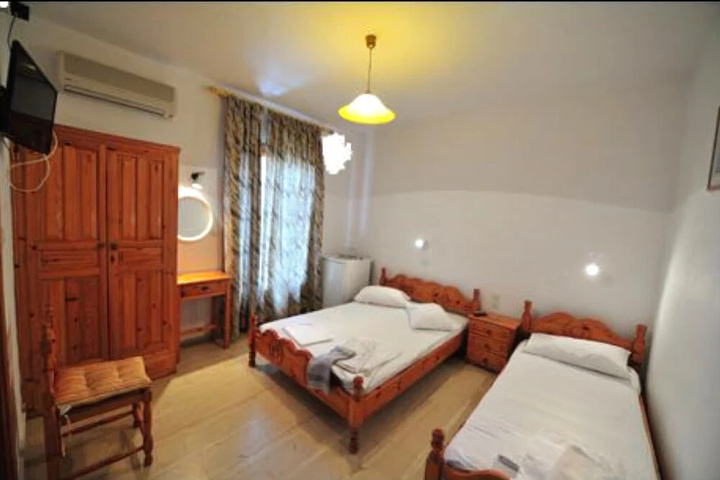 Room 3 of 13