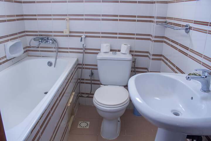 Room 95 of 109