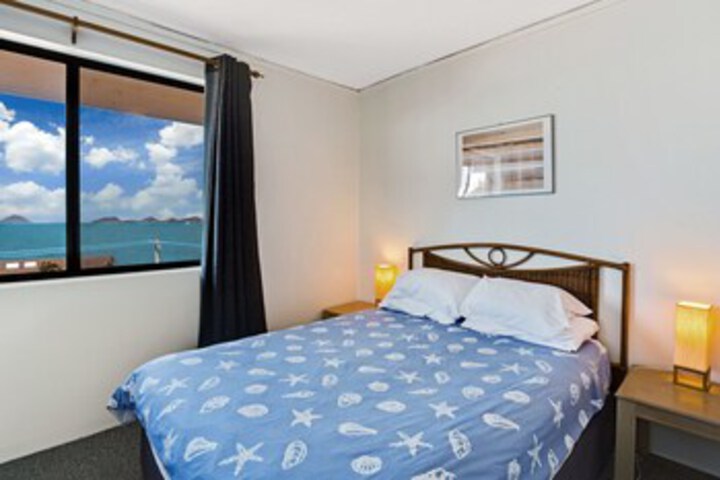 Room 7 of 17