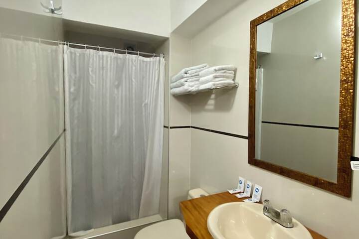 Room 26 of 33