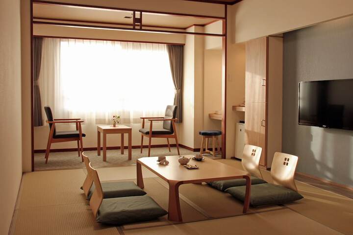 Room 7 of 31