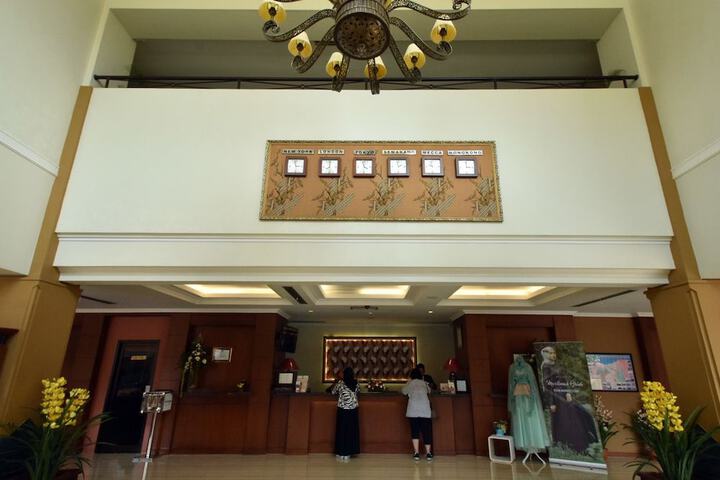 Hotel Interior 4 of 36