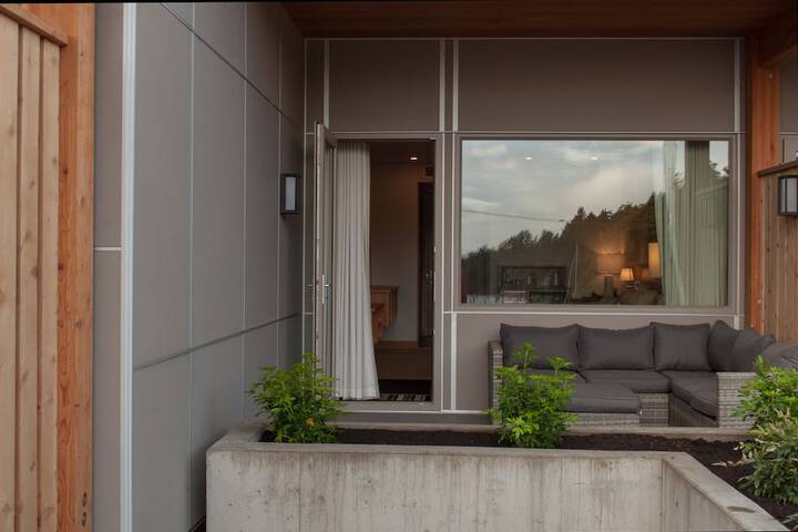 Hotel 69 of 72