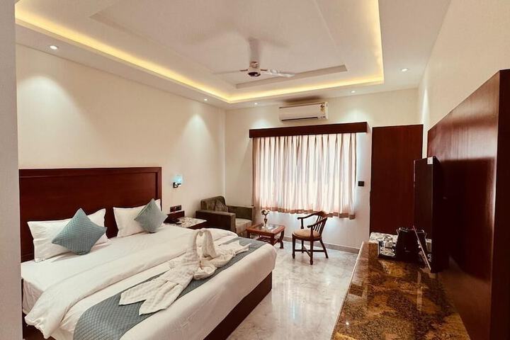 Room 7 of 42