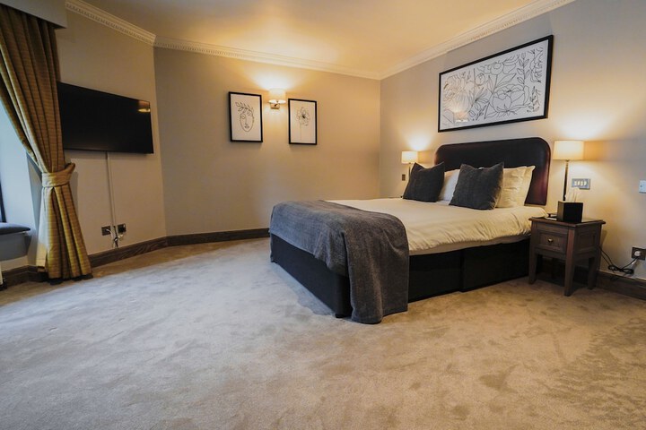 Room 16 of 52