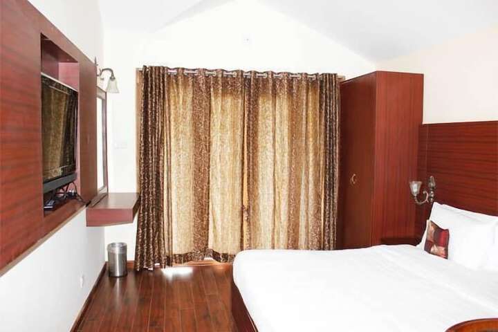 Room 7 of 30