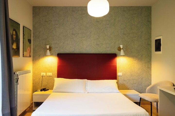 Room 43 of 128