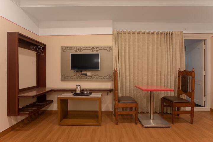Room 32 of 51