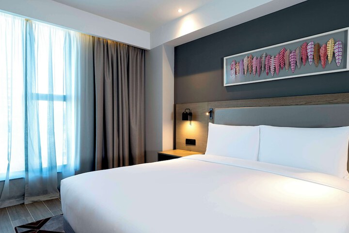 Room 16 of 45