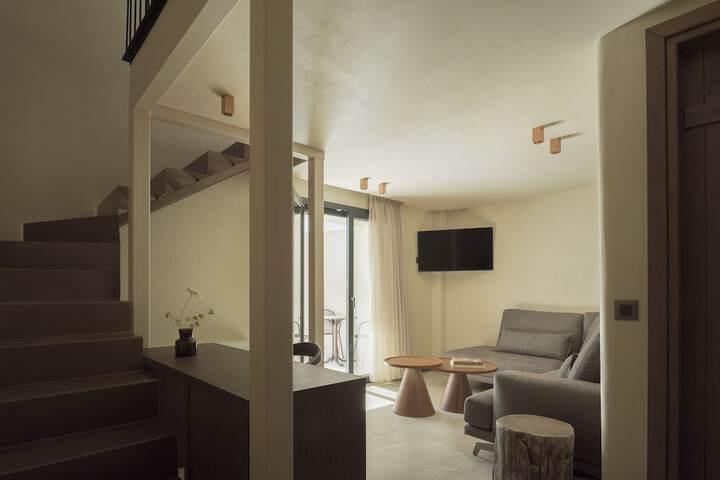 Room 43 of 252