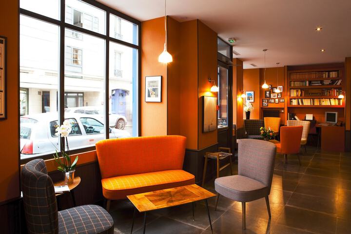 Entrance & Lobby