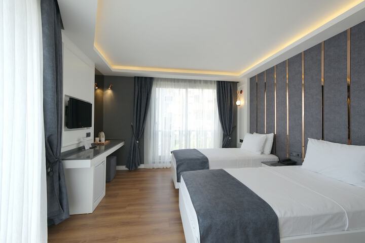 Room 37 of 68