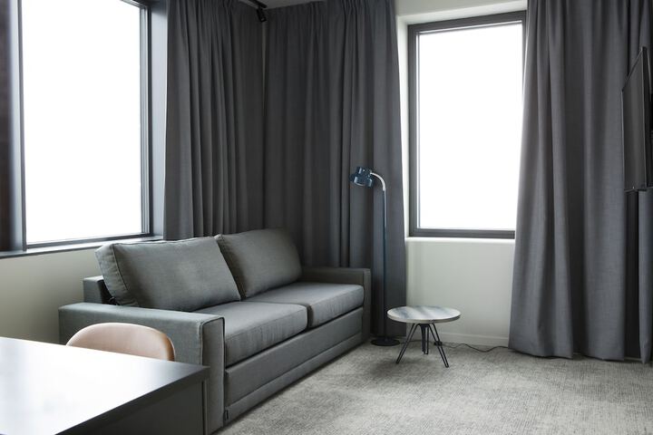 Room 18 of 42