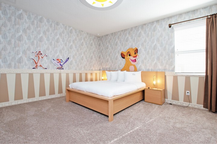 Room 11 of 76