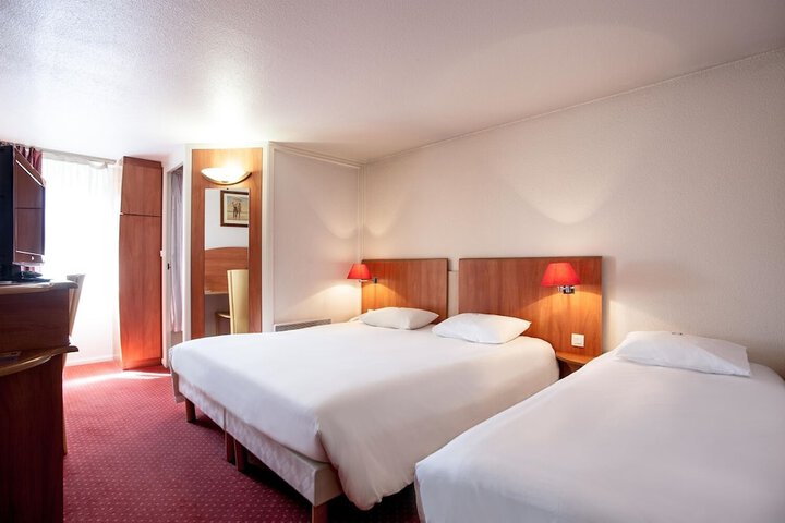 Room 2 of 12