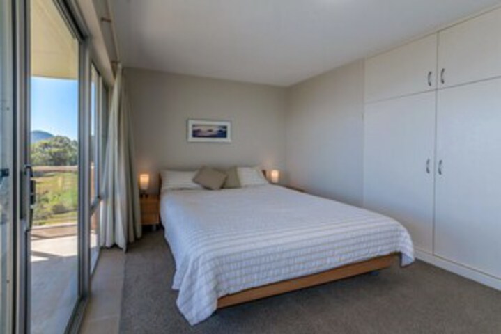 Room 14 of 14