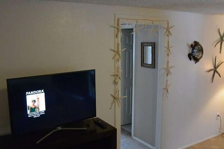 Room 18 of 25