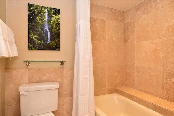 Mahana Resort 304 by RedAwning in Lahaina, HI