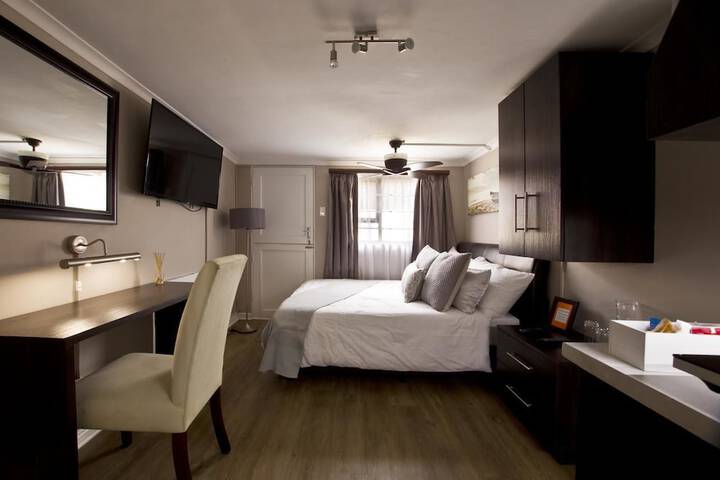 Room 21 of 40