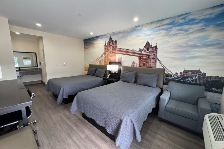 Room 4 of 26
