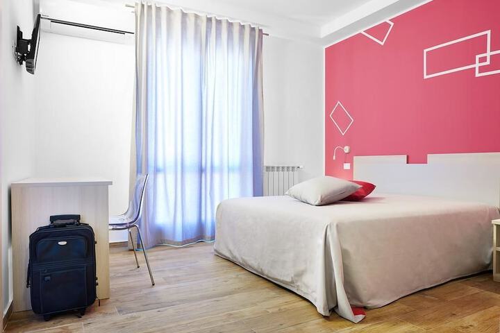 Room 5 of 30
