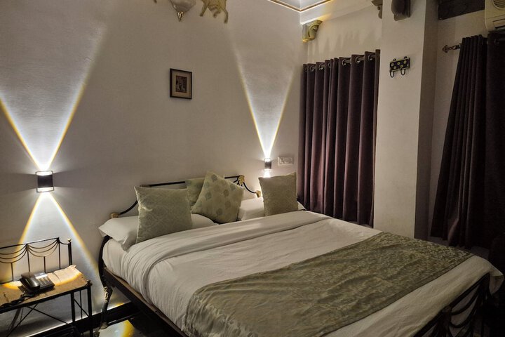 Room 20 of 50