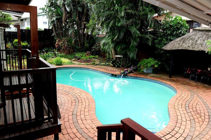 Hotel Pool