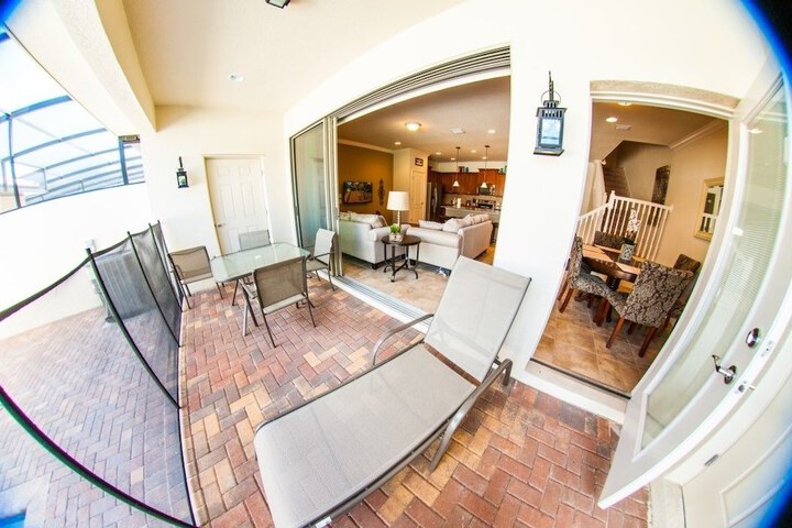 Terrace/Patio 59 of 65