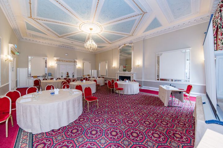 Ballroom/Hall 115 of 127