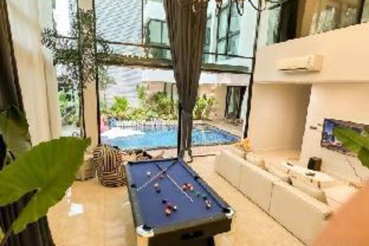 189 / 7bangkok 6 bedrooms private pool villa，1000square summer villa